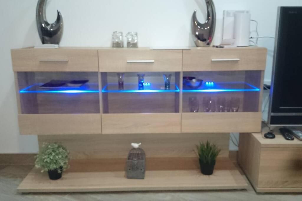 Espacioso Y Centrico Piso Con Zona Chill-Out Alicante Exterior photo
