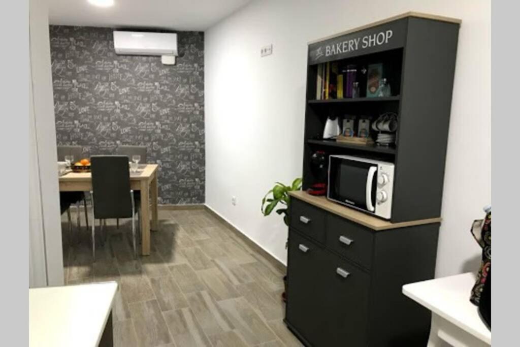 Espacioso Y Centrico Piso Con Zona Chill-Out Alicante Exterior photo